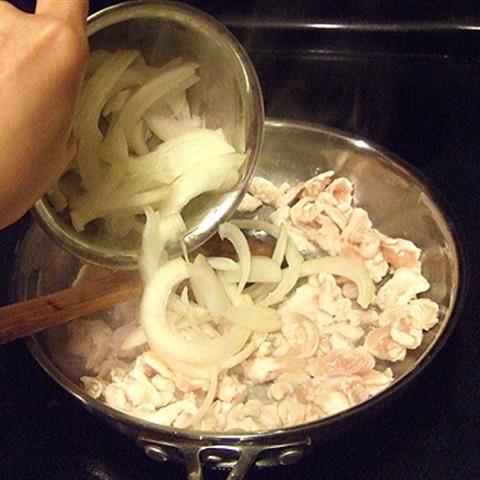 Cách làm thịt gà xào gừng