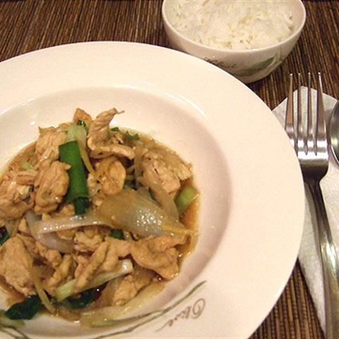 Cách làm thịt gà xào gừng
