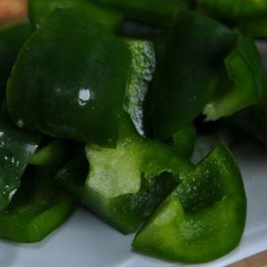 Cách làm thịt gà xào hạt điều