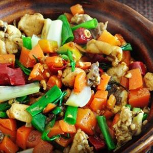 Cách làm thịt gà xào kiểu Thái