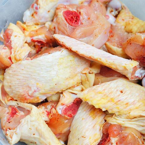 Cách làm thịt gà xào sả ớt