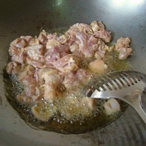 Cách làm thịt gà xào xoài