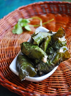 Thịt hấp lá tía tô ngon lạ