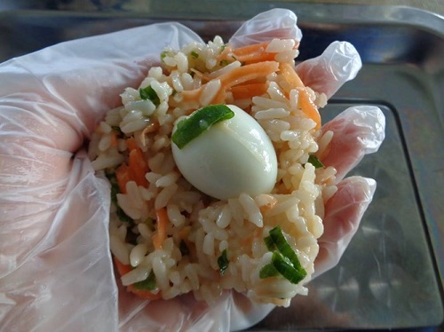 Thịt heo chiên cốm công thức mới giòn rụm, ăn là mê