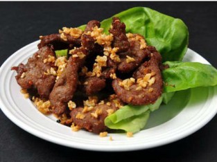 Thịt heo chiên tỏi