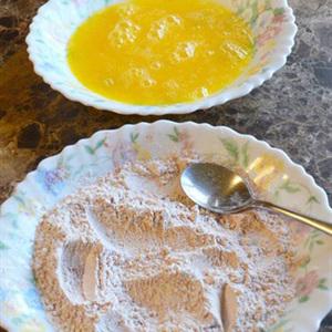 Cách làm thịt heo cuộn chuối chiên xù