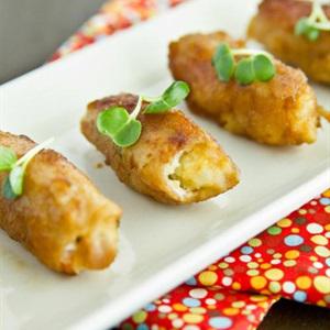 Cách làm thịt heo cuộn khoai tây chiên