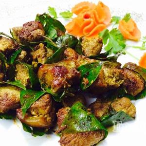 Cách làm thịt heo cuộn lá mắc mật nướng