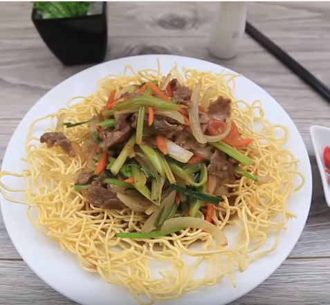 Thịt heo cuộn nấm hương lạ miệng mà ngon tuyệt