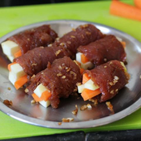 Cách làm thịt heo cuộn rau củ