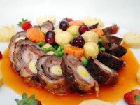 Thịt heo cuộn xốt trái cây