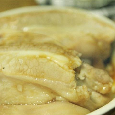 Cách làm thịt heo hấp bằng lò vi sóng