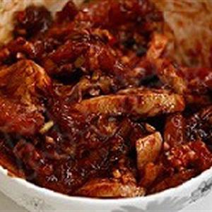 Cách làm thịt heo hấp khoai môn