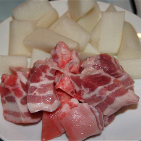 Cách làm thịt heo kho củ cải trắng