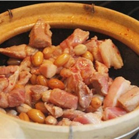 Cách làm thịt heo kho đậu phộng
