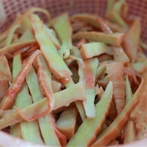 Cách làm thịt heo kho măng chua