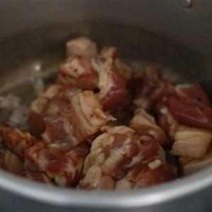 Cách làm thịt heo kho măng chua