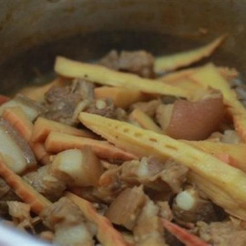 Cách làm thịt heo kho măng chua