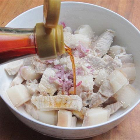 Cách làm thịt heo kho trứng gà