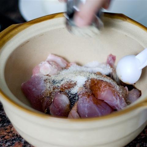 Cách làm thịt heo kho trứng