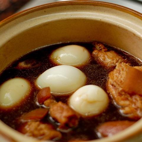 Cách làm thịt heo kho trứng