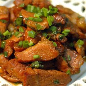 Cách làm thịt heo nấu hành