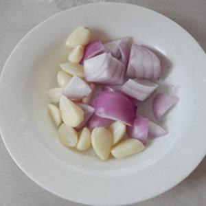 Cách làm thịt heo om cà chua