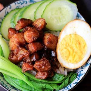 Cách làm thịt heo om trứng