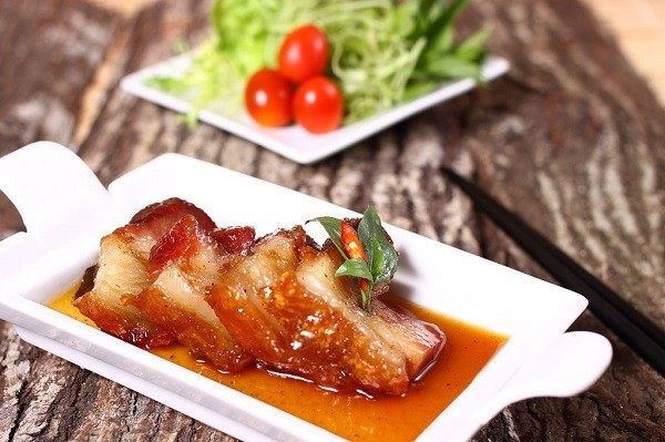 Thịt heo quay kho nước mắm