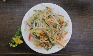 Thịt heo quay kiểu Thái thơm nức mũi