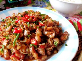 Thịt heo rim tép bắt cơm