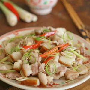 Cách làm thịt heo rừng xào sả ớt