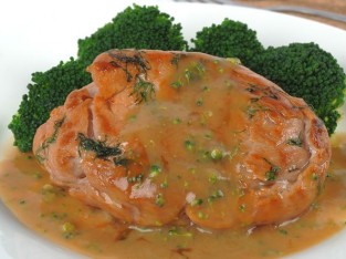 Thịt heo sốt bông cải