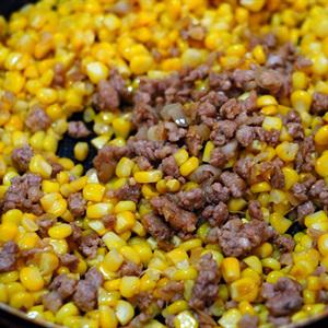 Cách làm thịt heo xào bắp mỹ