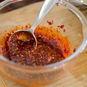 Cách làm thịt heo xào cay