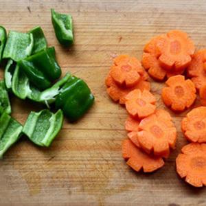 Cách làm thịt heo xào chua ngọt