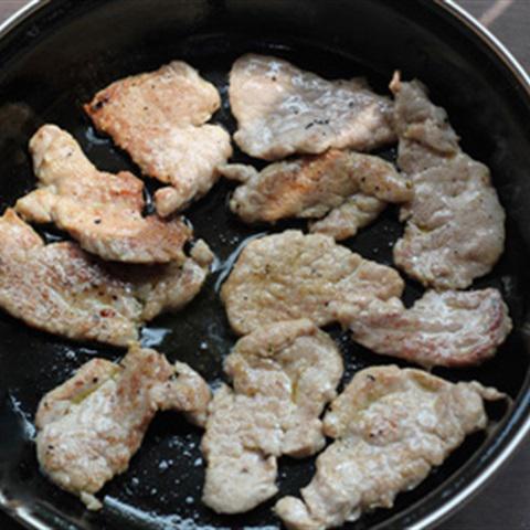 Cách làm thịt heo xào chua ngọt