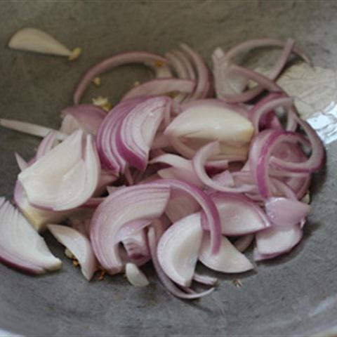 Cách làm thịt heo xào hành tây