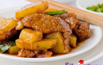 Thịt heo xào khoai tây cực ngon