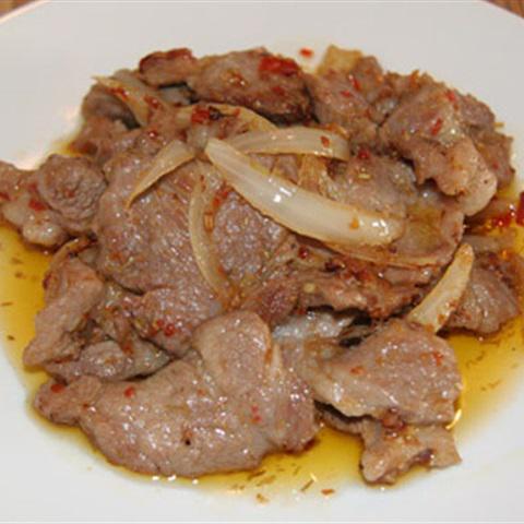 Cách làm thịt heo xào sả ớt