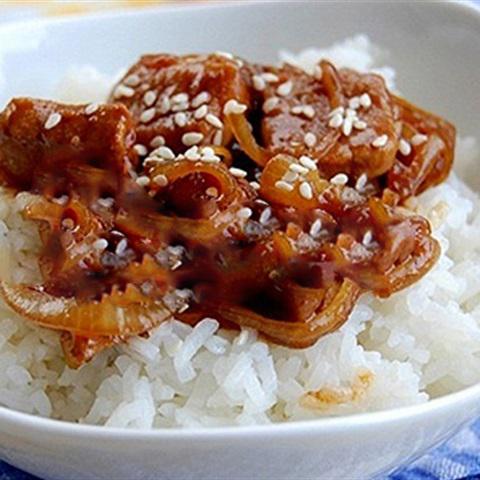 Cách làm thịt heo xào tẩm mè