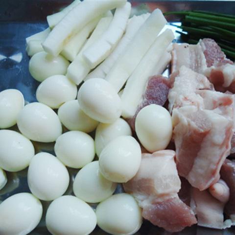 Cách làm thịt kho dừa trứng cút