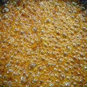 Cách làm thịt kho dừa trứng cút