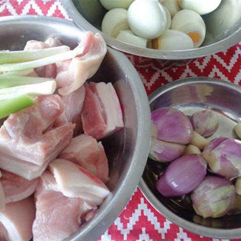 Cách làm thịt kho hột vịt