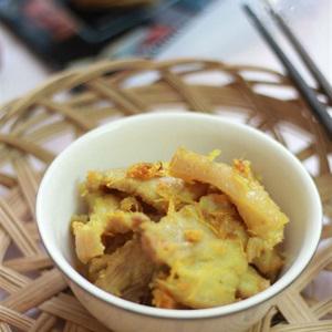 Cách làm thịt kho riềng nghệ tươi