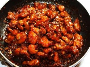 Thịt kho ruốc sả bắt cơm