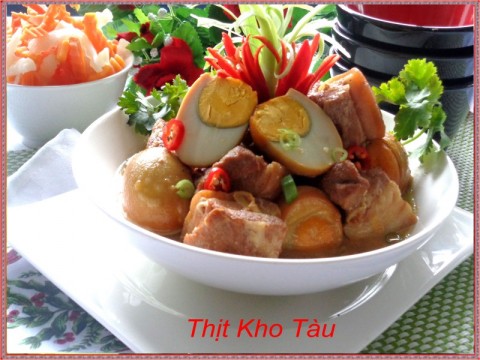 Thịt kho tàu