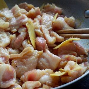 Cách làm thịt kho trái thơm