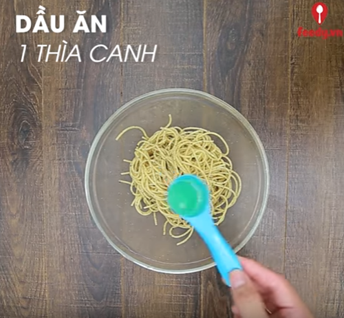 Thịt lợn chiên táo vàng ruộm, ngon ngon giòn giòn