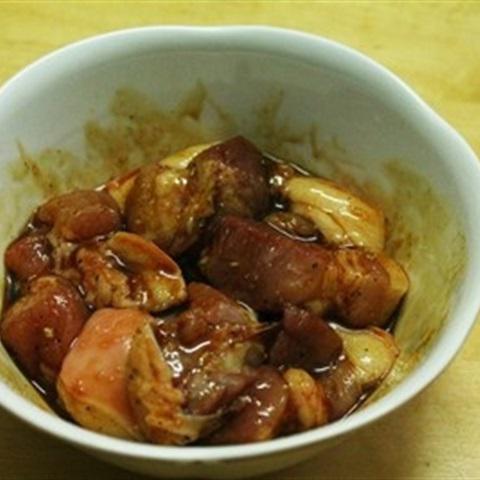 Cách làm thịt lợn kho trứng